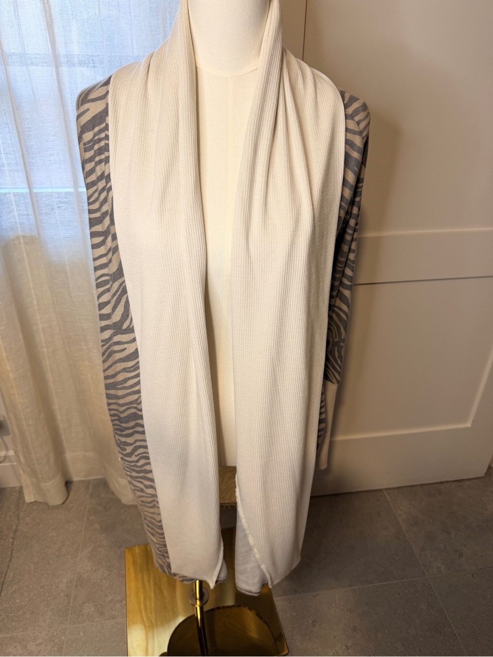 Chaser Zebra Print Open Front Cardigan Sweater w/ Scarf Size S